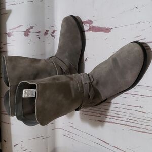 Koolaburra by UGG Ortholite Soles Gray Suede Wome's Boots Size 11